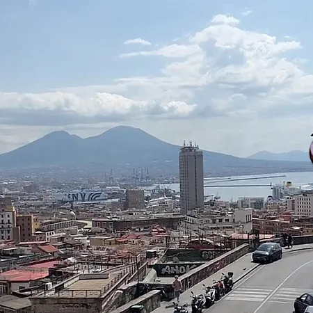 Finestra Vesuvio Nápoly